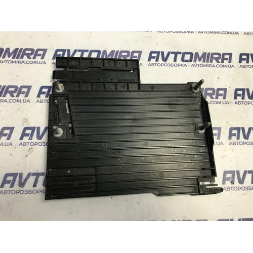 Кронштейн АКБ Peugeot 308 2013-2021 9808174680